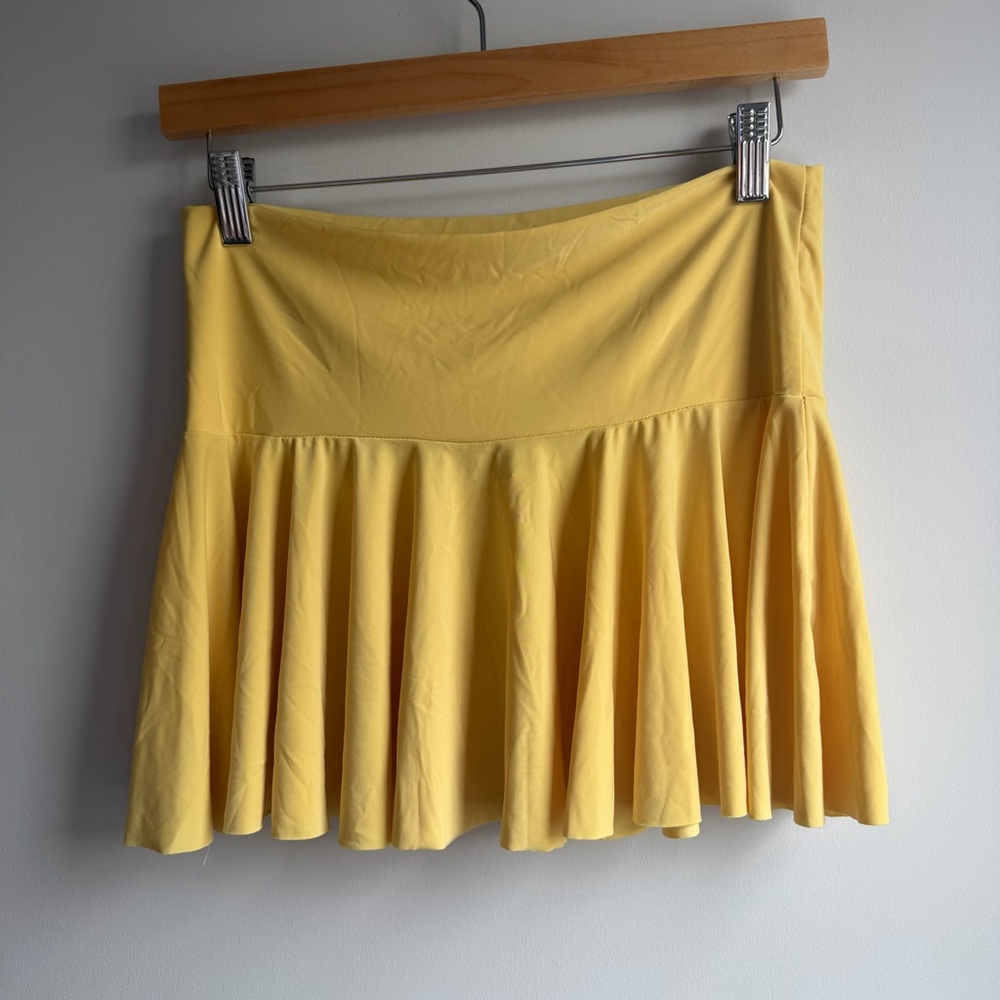 vintage y2k butter yellow pleated mini skirt